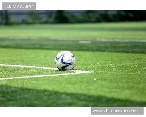 道具足球明星图片展示球场魅力与运动精神的完美结合